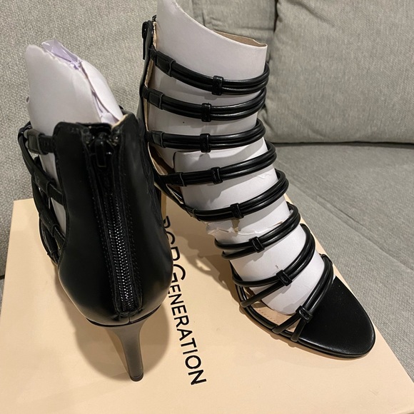 BNWB BCBG Maria Strappy Heels Size 8 1/2 B Black - Picture 9 of 9